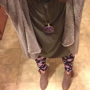LuLaRoe leggings *navy background*